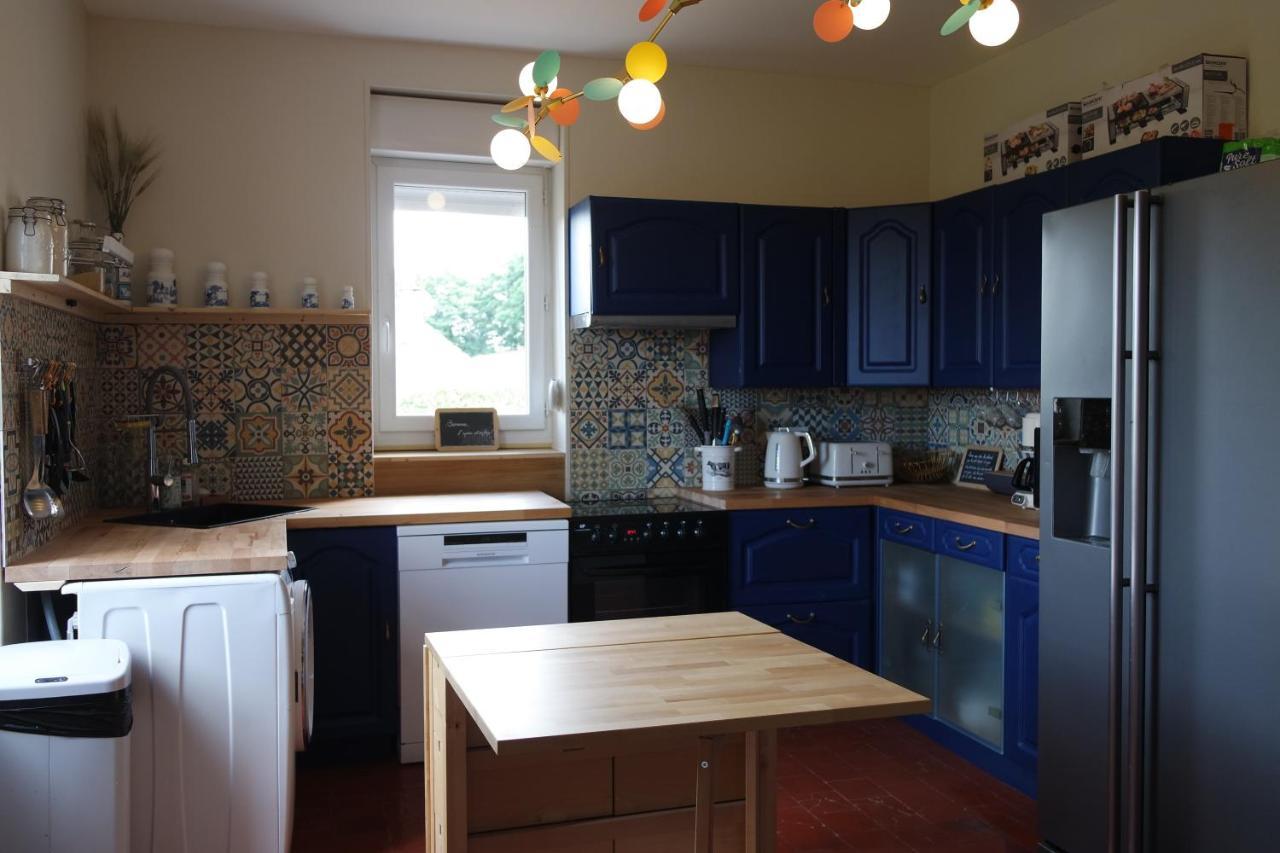 Domaine du pavillon Gîte 15 personnes Issy-l'Eveque Extérieur photo