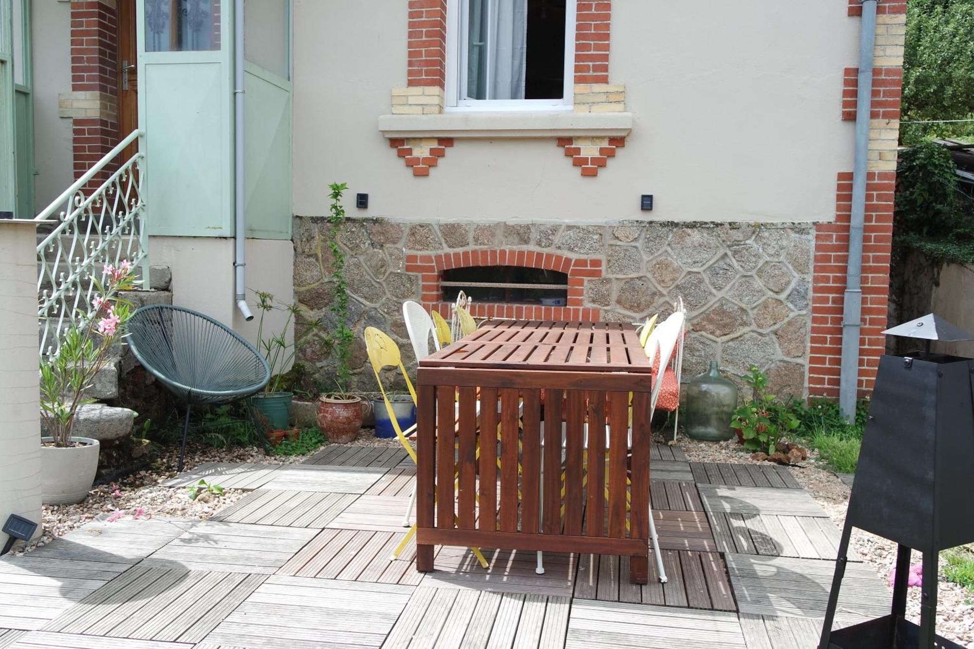 Domaine du pavillon Gîte 15 personnes Issy-l'Eveque Extérieur photo